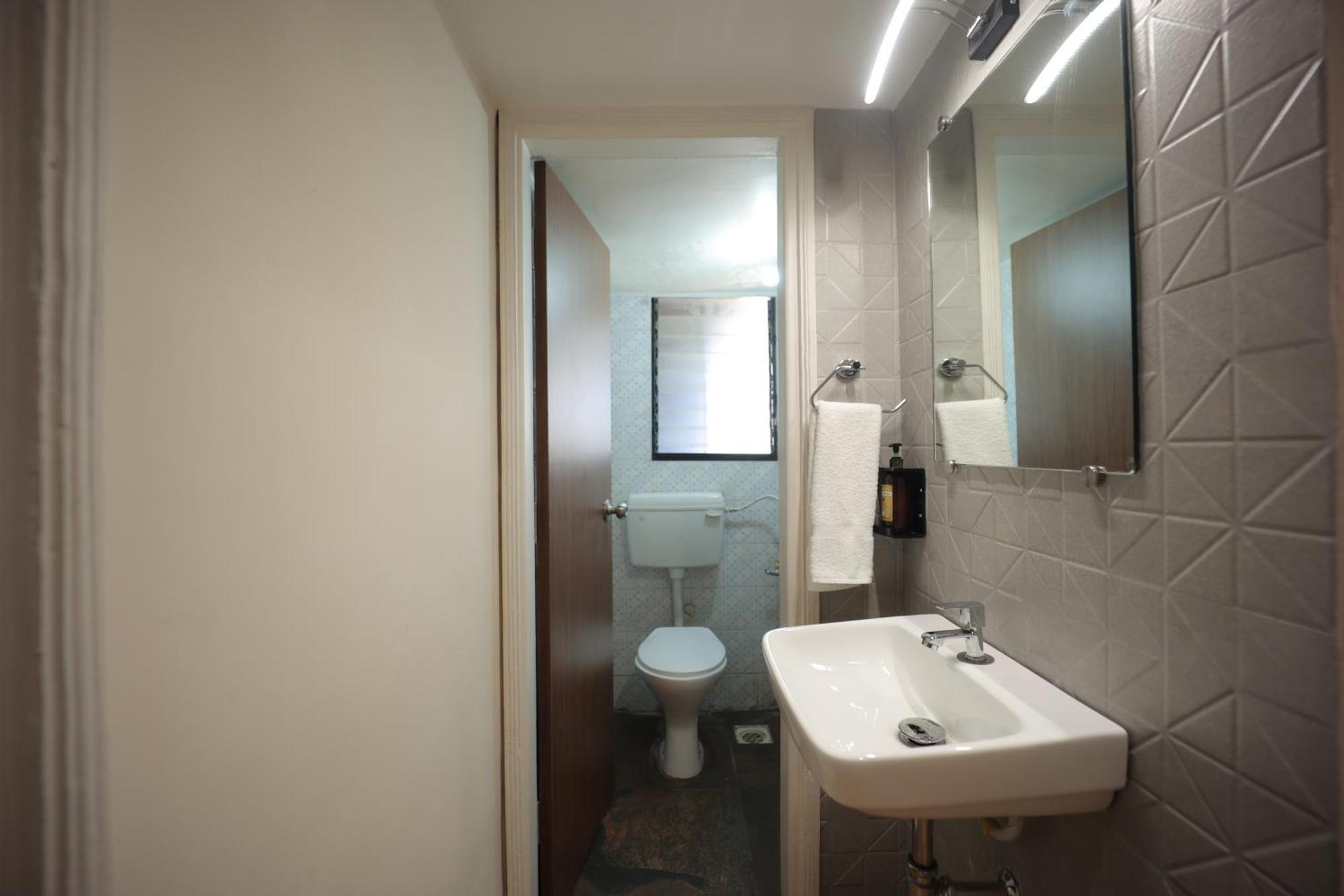 The Byke Studio Pure Veg Apartment, Thane Exteriör bild