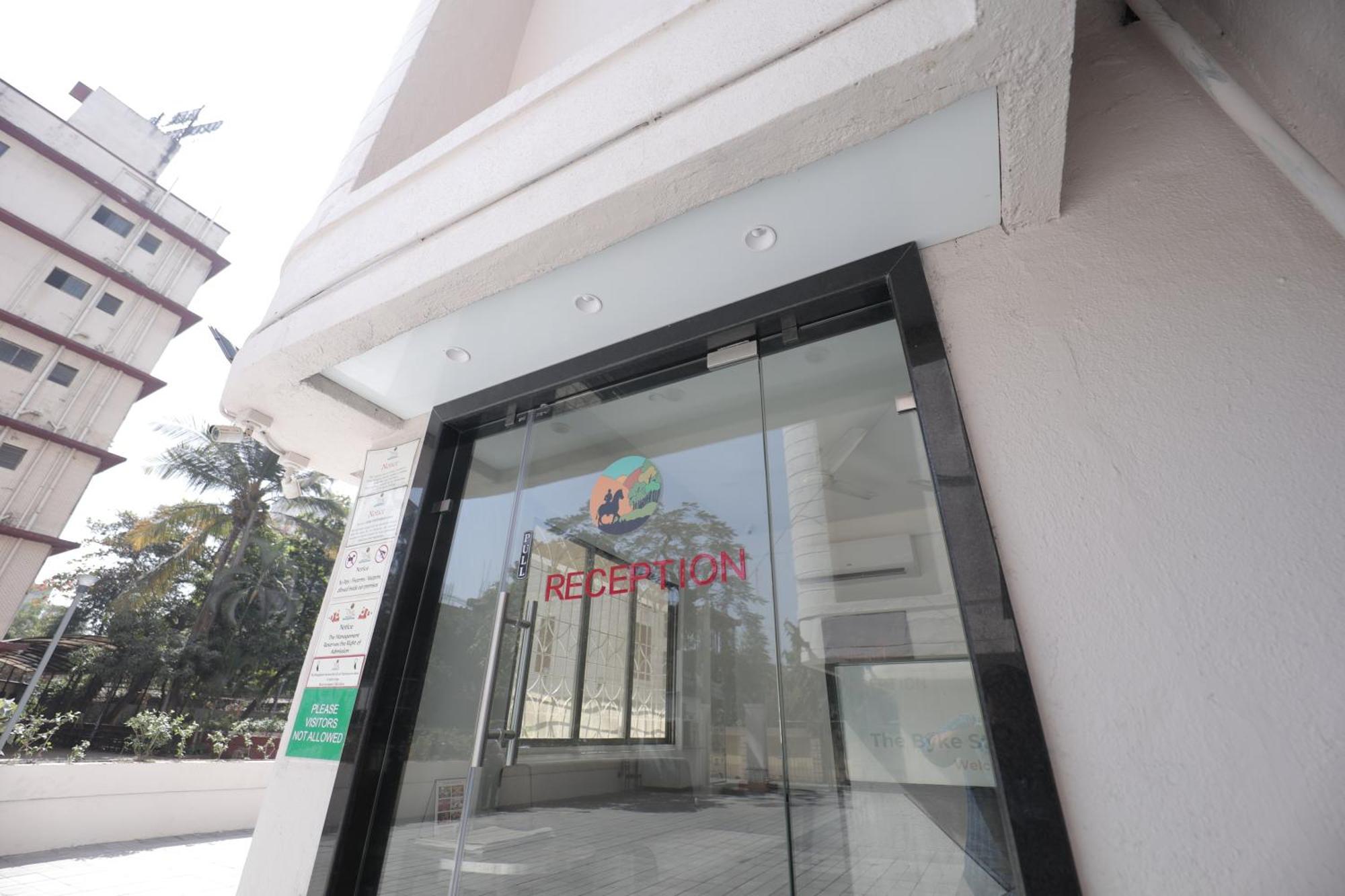 The Byke Studio Pure Veg Apartment, Thane Exteriör bild